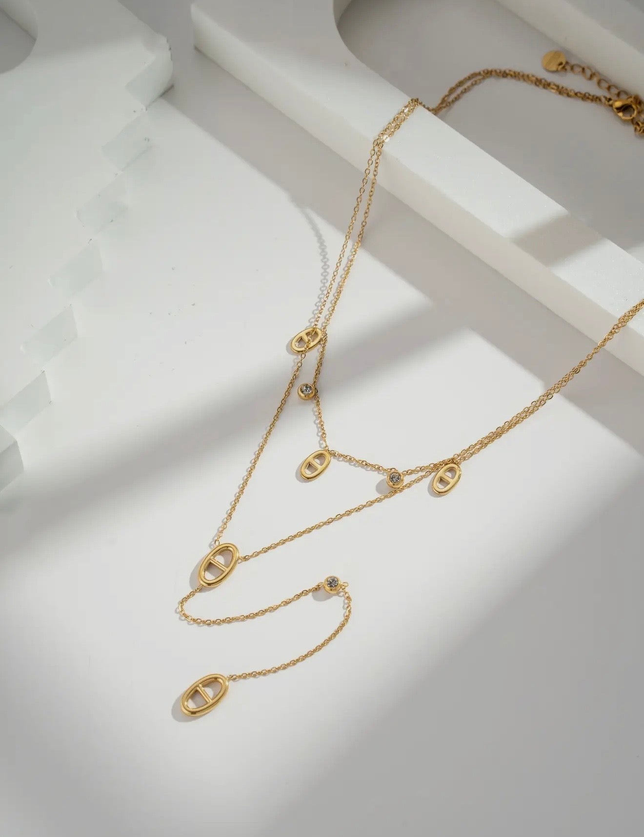 Collier double tour motif ovale