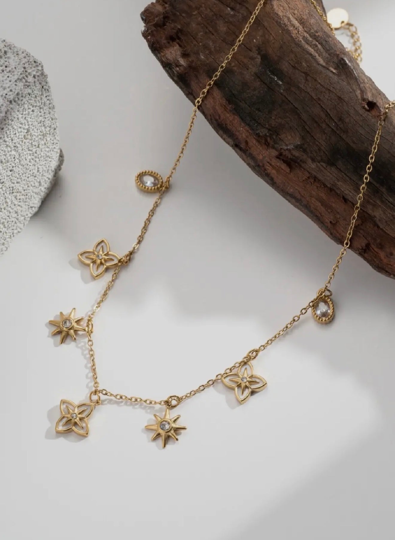 Collier design trèfle - petit soleil