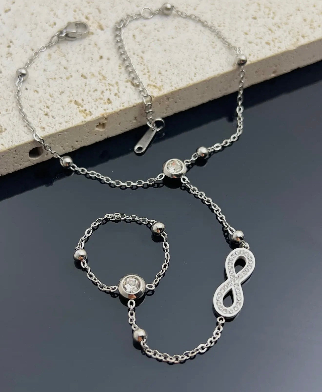 Bracelet de main infini - Argent
