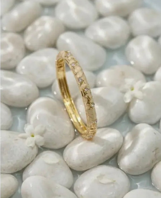 JONC THAÏLANDAIS ÉMAILLÉE EN LAITON – MOTIF FLEURS BOHÈME CHIC 🌸
