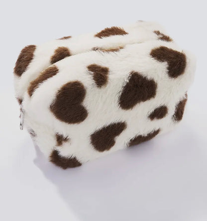 Trousse fourrure - motif cœur